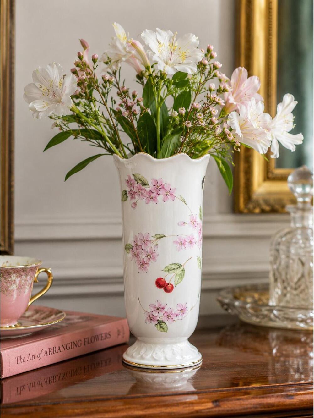 Vintage Aynsley Cherry Blossom Fine Pattern Bone China Vase With Gold Trim 6.5"